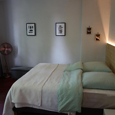 Goldene Feder Apartment Росток Екстериор снимка